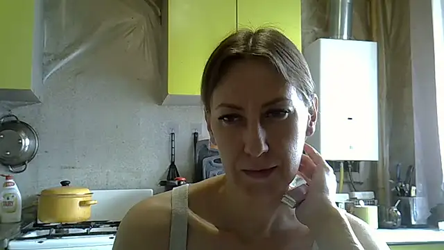 Snapshot of AshleyXHoney chatting on 05/28/26, 07:05 AshleyXHoney online show from 05/28/26, 07:05