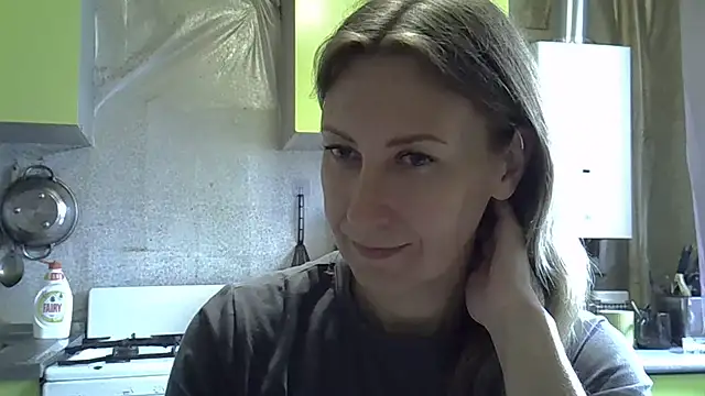 Snapshot of AshleyXHoney chatting on 06/15/26, 08:36 AshleyXHoney online show from 06/15/26, 08:36