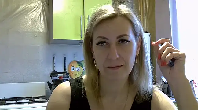 Snapshot of AshleyXHoney chatting on 02/06/25, 06:51 AshleyXHoney online show from 02/06/25, 06:51