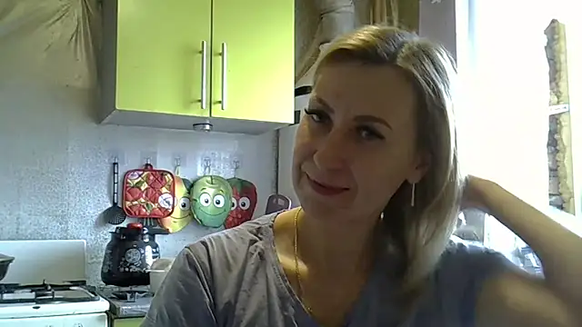 Snapshot of AshleyXHoney chatting on 03/13/25, 10:47 AshleyXHoney online show from 03/13/25, 10:47