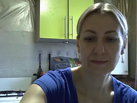 Snapshot of AshleyXHoney chatting on 09/27/25, 06:19 AshleyXHoney online show from 09/27/25, 06:19