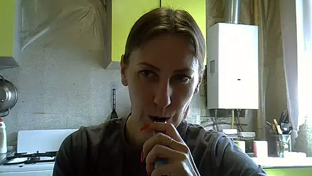 Snapshot of AshleyXHoney chatting on 06/09/26, 07:31 AshleyXHoney online show from 06/09/26, 07:31