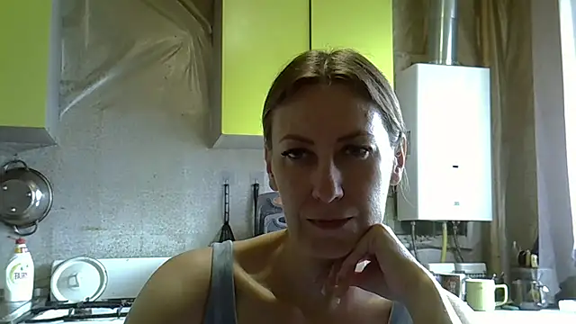 Snapshot of AshleyXHoney chatting on 05/25/26, 07:18 AshleyXHoney online show from 05/25/26, 07:18