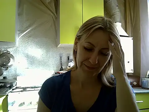 Snapshot of AshleyXHoney chatting on 09/30/25, 06:52 AshleyXHoney online show from 09/30/25, 06:52