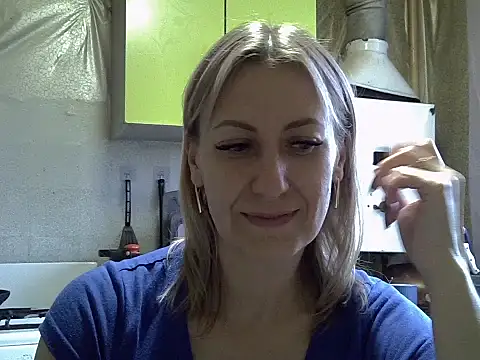 Snapshot of AshleyXHoney chatting on 09/29/25, 11:05 AshleyXHoney online show from 09/29/25, 11:05