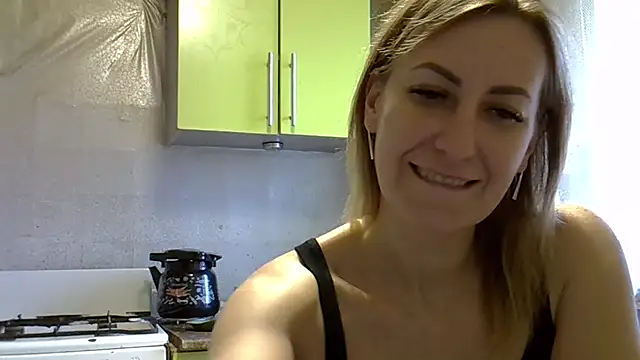 Snapshot of AshleyXHoney chatting on 12/04/24, 08:50 AshleyXHoney online show from 12/04/24, 08:50