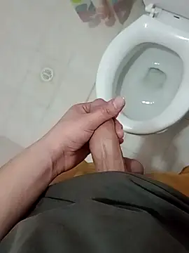 Wynni online show from 11/30/25, 04:24