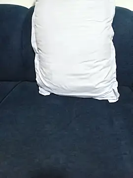 julietunderwoood online show from 06/17/26, 07:24