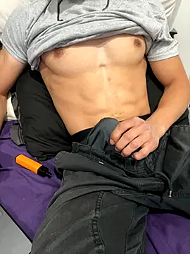 jusjames77 online show from 10/24/25, 09:30