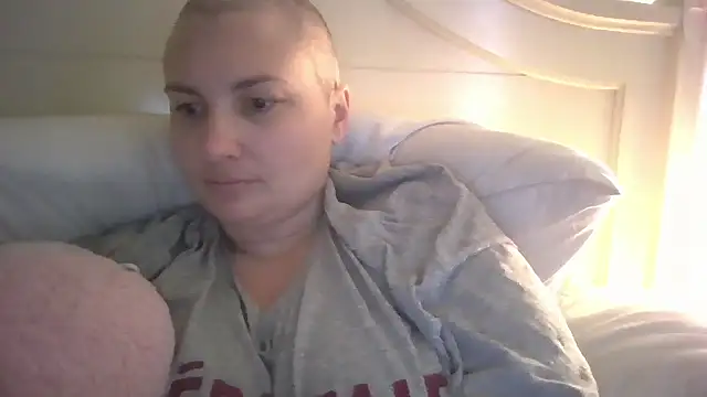 MilfyMrsRobinson online show from 03/21/26, 12:42