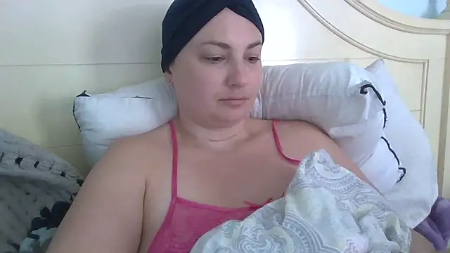 Snapshot of MilfyMrsRobinson chatting on 05/31/26, 01:39 MilfyMrsRobinson online show from 05/31/26, 01:39