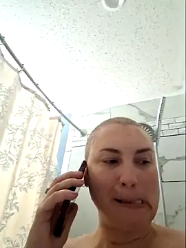 Snapshot of MilfyMrsRobinson chatting on 05/05/26, 08:34 MilfyMrsRobinson online show from 05/05/26, 08:34
