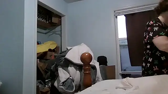 MilfyMrsRobinson online show from 12/17/25, 11:59