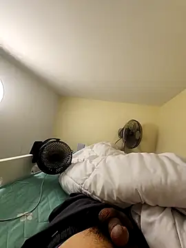 Snapshot of 2tomka52052sex chatting on 02/24/26, 05:47 2tomka52052sex online show from 02/24/26, 05:47