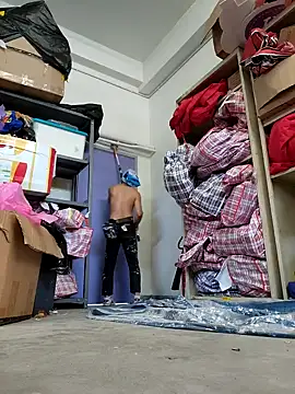 Snapshot of 2tomka52052sex chatting on 09/10/25, 01:15 2tomka52052sex online show from 09/10/25, 01:15