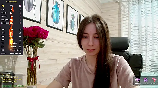 Snapshot of Wowpornoo chatting on 03/13/25, 12:24 Wowpornoo online show from 03/13/25, 12:24