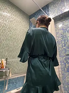 MooonReal online show from 11/18/25, 01:54