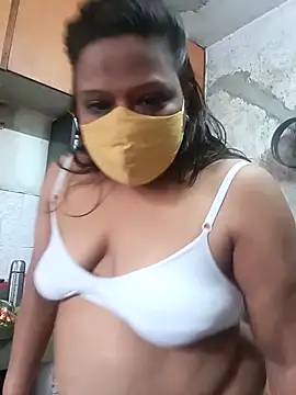 Love Jenny online show from 10/31/25, 05:04