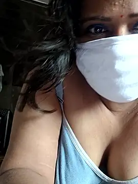 Love Jenny online show from 05/05/26, 03:42