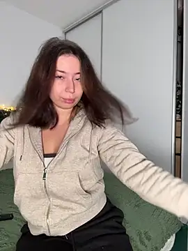 KimArts online show from 10/15/25, 03:09