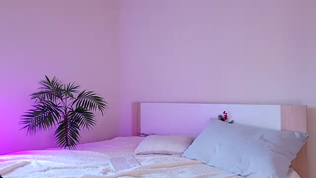 Snapshot of pusichka chatting on 03/12/25, 10:16 pusichka online show from 03/12/25, 10:16