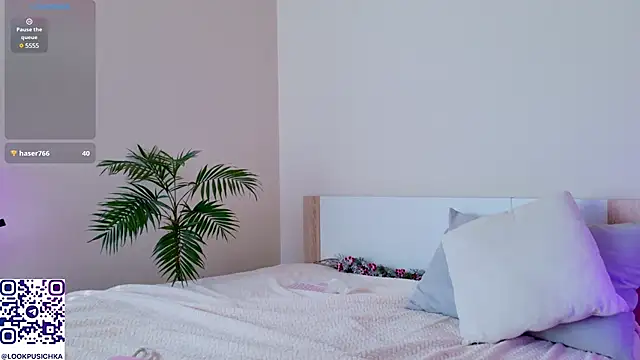 Snapshot of pusichka chatting on 02/27/25, 10:01 pusichka online show from 02/27/25, 10:01