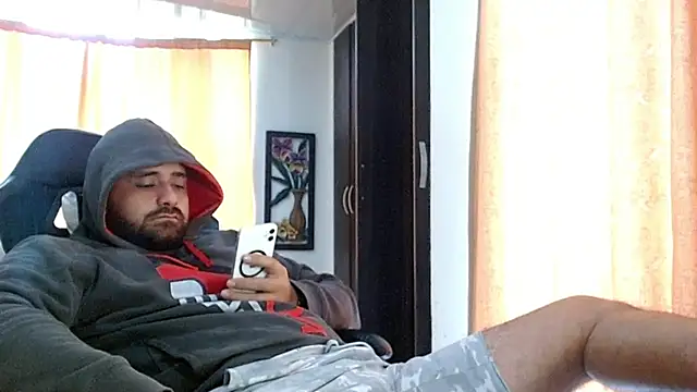 aronmiller404 online show from 03/06/26, 12:22