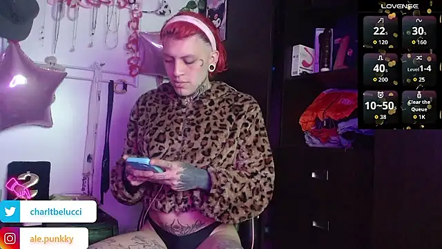 charlotbelucci  online show from 03/10/26, 12:09