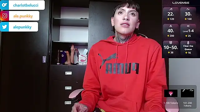 charlotbelucci  online show from 11/16/25, 09:08