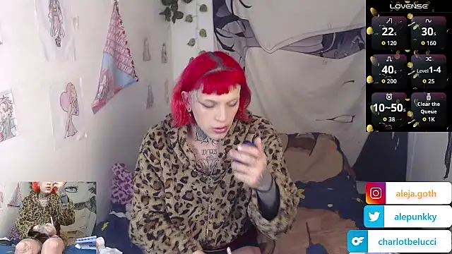 Snapshot of charlotbelucci_ chatting on 07/20/26, 11:45 charlotbelucci online show from 07/20/26, 11:45