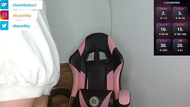 charlotbelucci  online show from 11/04/25, 09:13