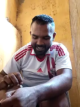 ListedLoin online show from 10/03/25, 01:23