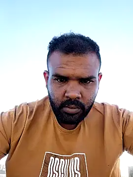 ListedLoin online show from 10/09/25, 05:30