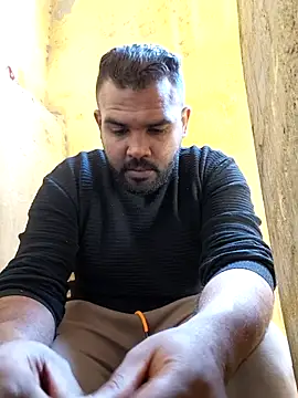 ListedLoin online show from 04/05/26, 07:26