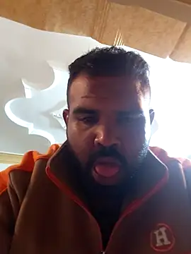 ListedLoin online show from 04/11/26, 12:40