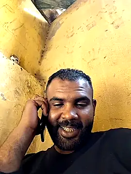 ListedLoin online show from 12/04/25, 10:47