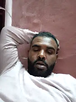 ListedLoin online show from 12/03/25, 10:42