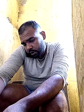 ListedLoin online show from 11/30/25, 08:15