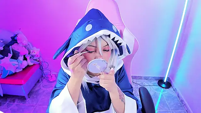 Snapshot of Ahri_Elderwood chatting on 12/21/25, 04:47 Ahri Elderwood online show from 12/21/25, 04:47