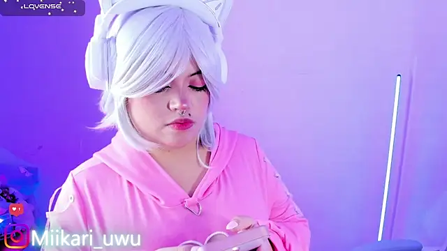 Ahri Elderwood online show from 04/14/26, 04:06
