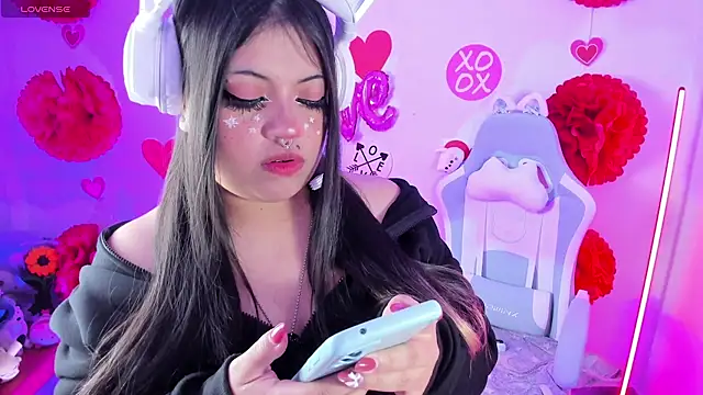 Snapshot of Ahri_Elderwood chatting on 03/03/26, 05:58 Ahri Elderwood online show from 03/03/26, 05:58