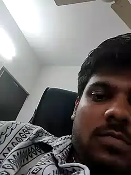 Snapshot of Manboobs178 chatting on 03/18/25, 07:33 Manboobs178 online show from 03/18/25, 07:33