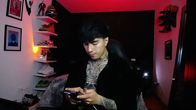 jung dragon online show from 11/25/25, 06:58