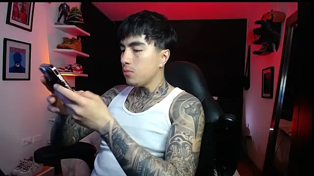 jung dragon online show from 09/30/25, 03:34