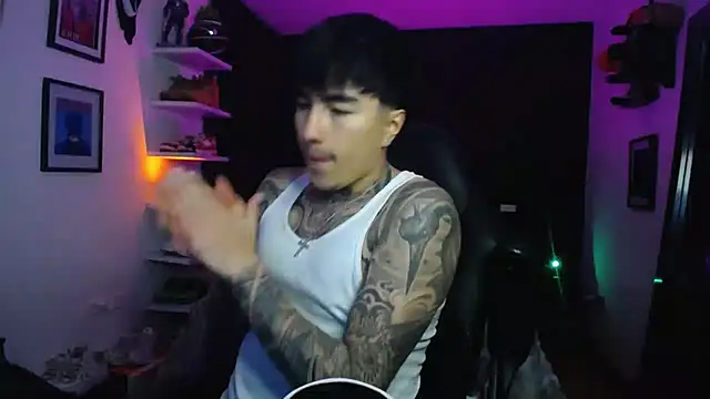 jung dragon online show from 11/21/25, 03:16