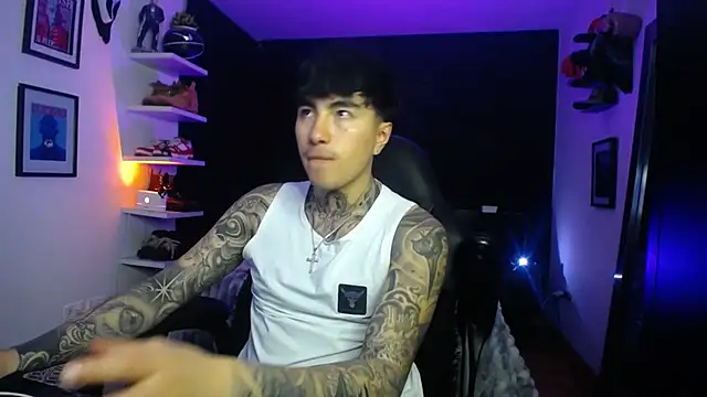 jung dragon online show from 11/11/25, 05:02