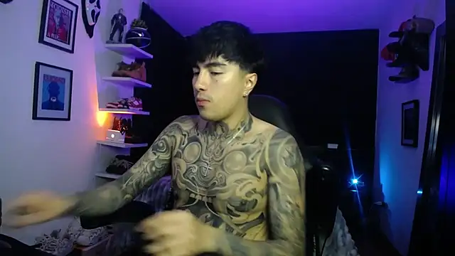 jung dragon online show from 11/13/25, 02:37