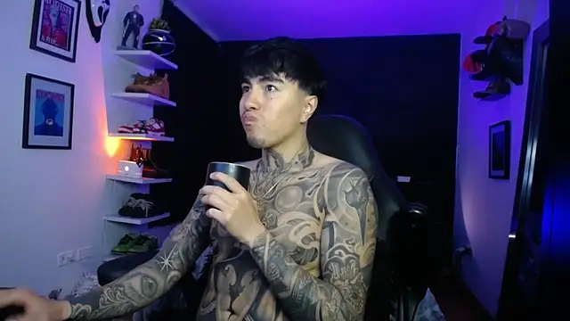 jung dragon online show from 11/07/25, 01:48