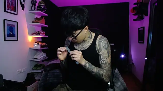 jung dragon online show from 11/24/25, 03:28