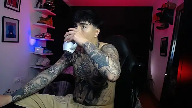 jung dragon online show from 10/23/25, 03:27